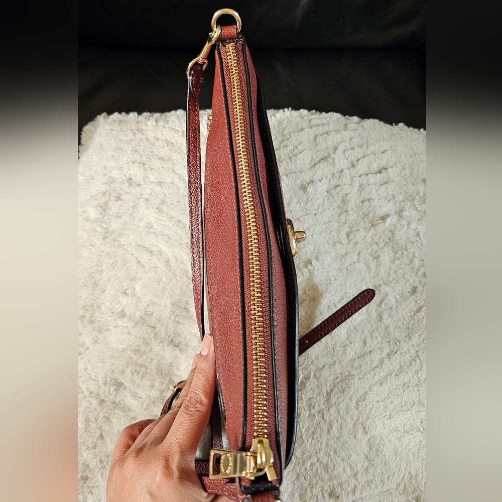 Coach Polly Pebbeled Grain Leather Crossbody in Maroon EUC - Picture 5 of 16